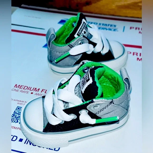 *LIKE NEW** Chuck Taylor AS ‘Street Mid’ (Grey/Black/Green), TD Size 2C: $20 - Picture 2 of 10